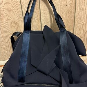 Popflex Belladonna Duffle in Dark Blue